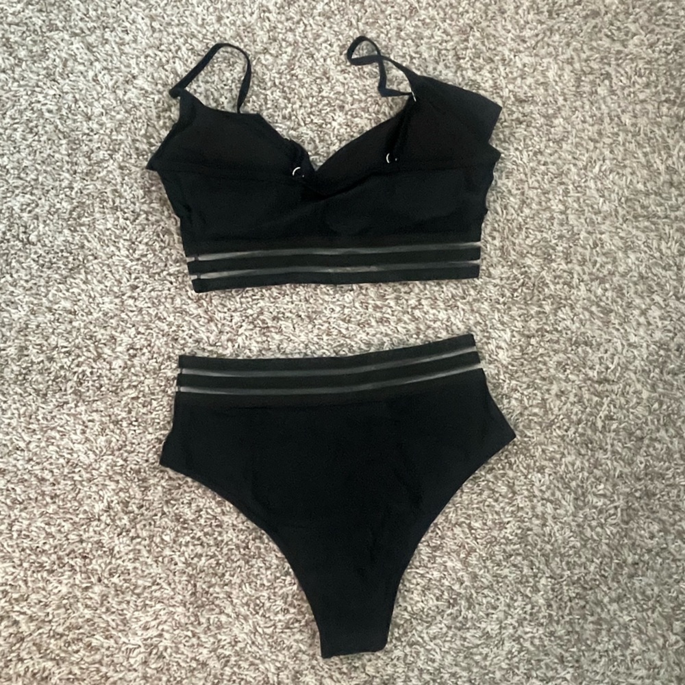 NEW - Black Strappy Bikini Set - M - Picture 6 of 7